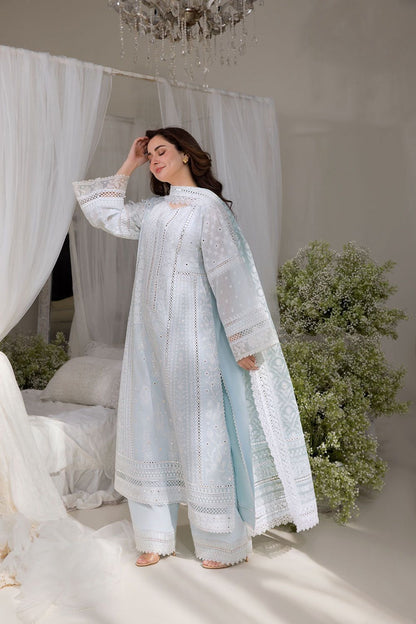 SOBIA NAZIR 560